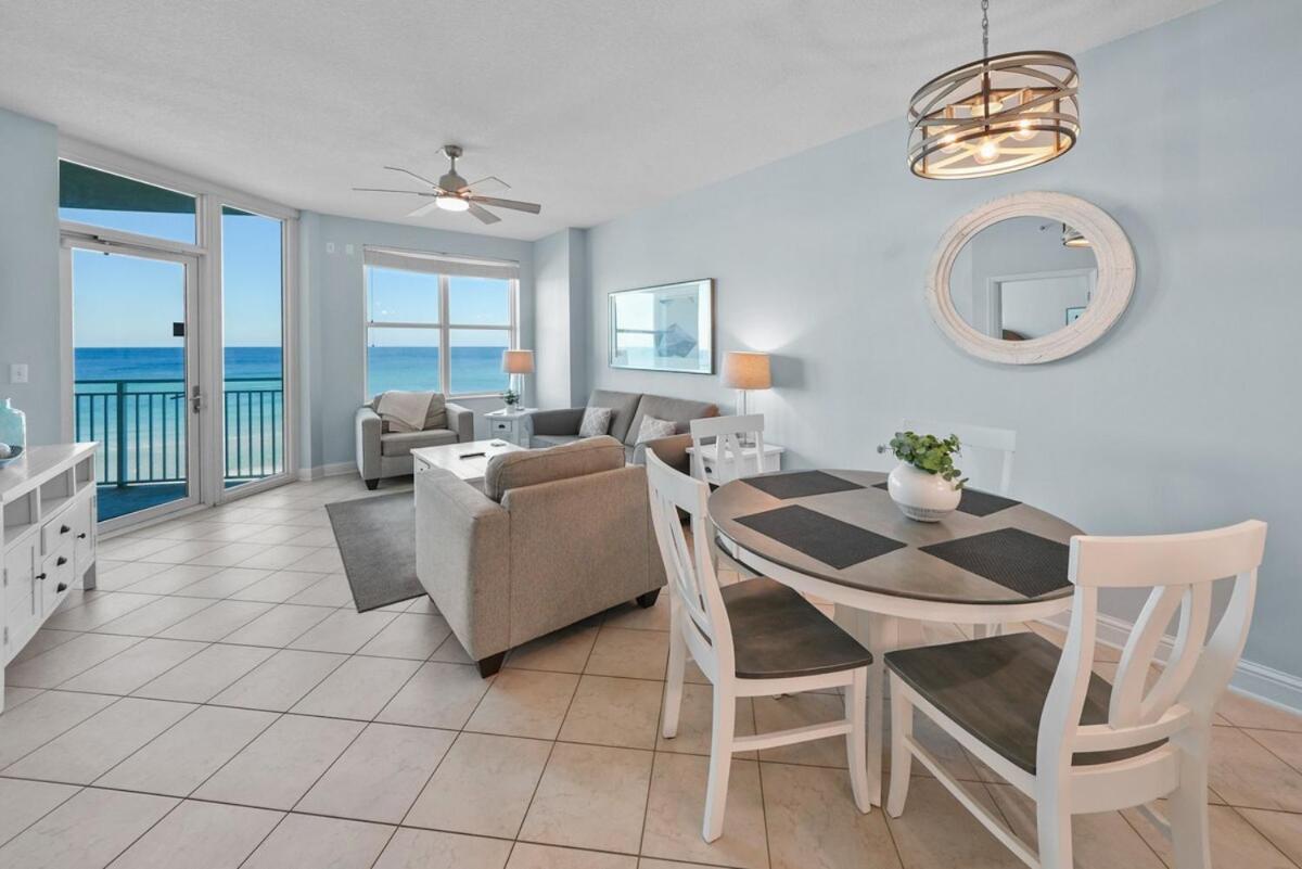 Aqua 410 Apartment *